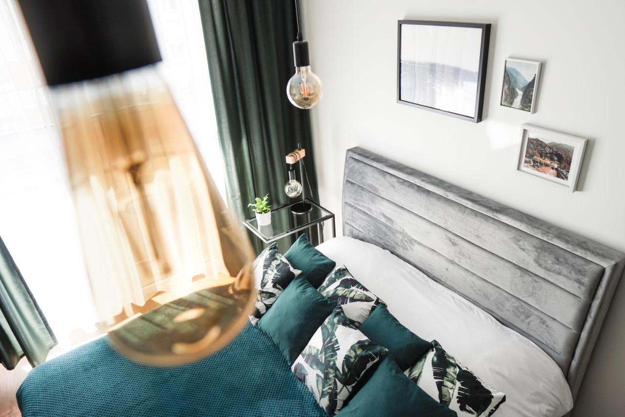 Vizzit Us Premium Apartments Varsovia Exterior foto